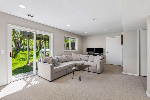 3790 Yellowstone Lane N, Plymouth, MN 55446