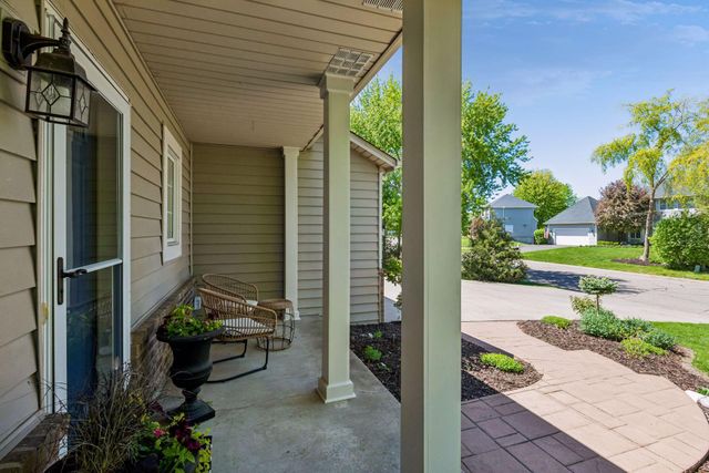 3790 Yellowstone Lane N, Plymouth, MN 55446