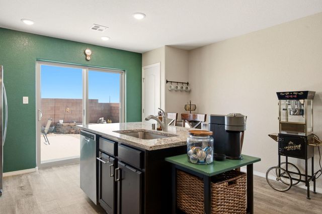 3852 Hernandez Street SW, Los Lunas, NM 87031
