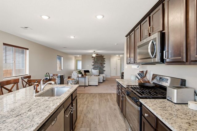 3852 Hernandez Street SW, Los Lunas, NM 87031