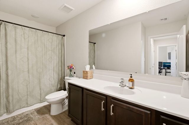 3852 Hernandez Street SW, Los Lunas, NM 87031