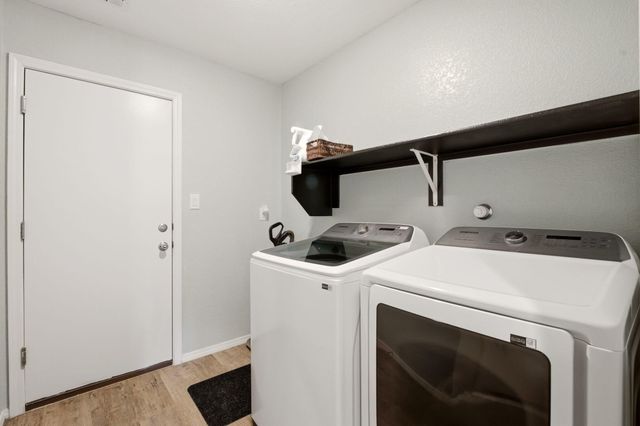 3852 Hernandez Street SW, Los Lunas, NM 87031
