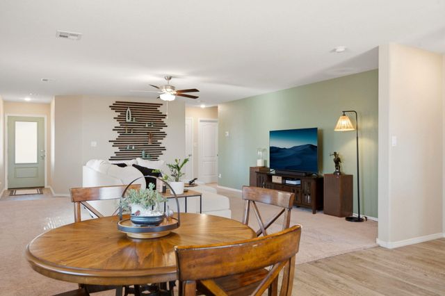 3852 Hernandez Street SW, Los Lunas, NM 87031