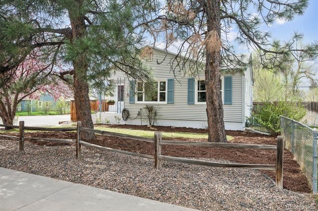 4695 S Clarkson Street, Englewood, CO 80113