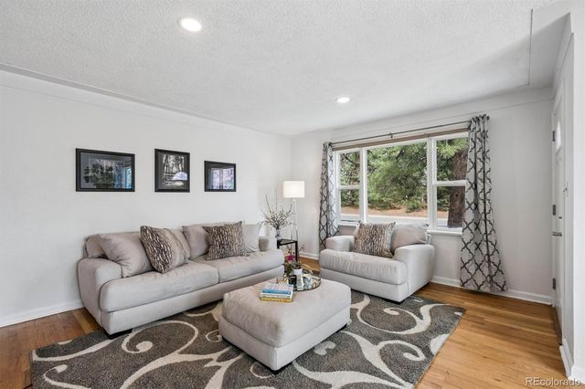 4695 S Clarkson Street, Englewood, CO 80113