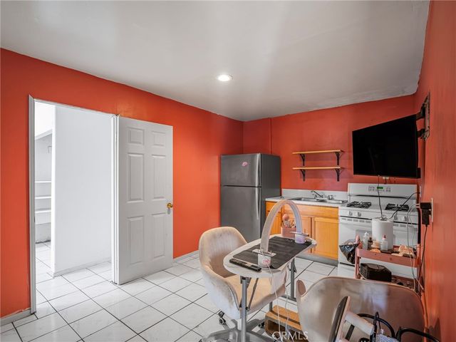 6958 37th Street, Riverside, CA 92509