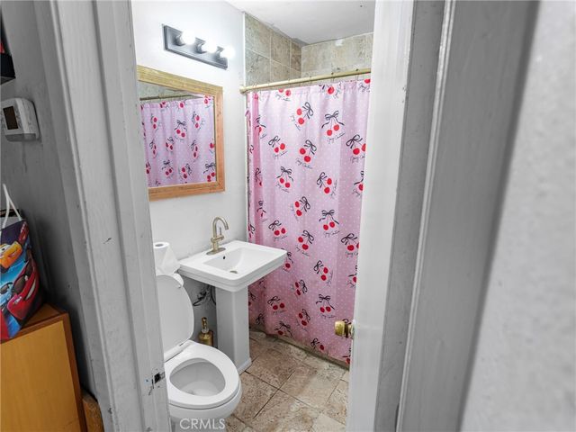 6958 37th Street, Riverside, CA 92509