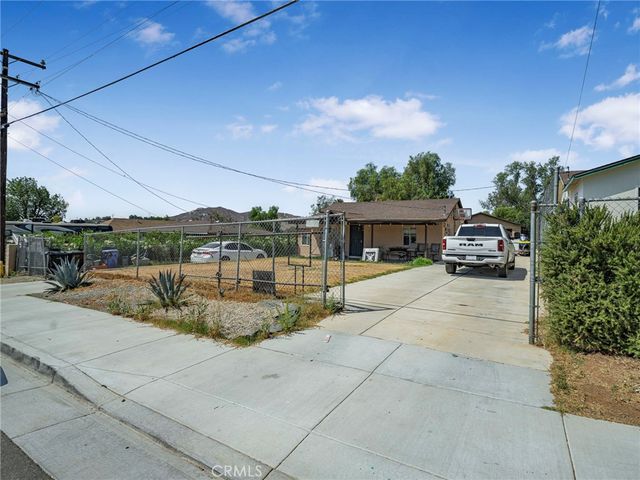 6958 37th Street, Riverside, CA 92509