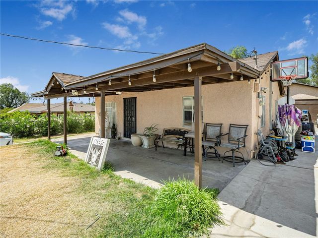 6958 37th Street, Riverside, CA 92509