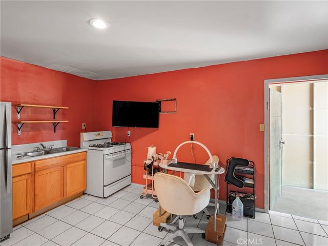 6958 37th Street, Riverside, CA 92509