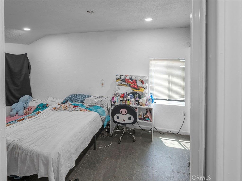 Image 12 of property listing at 6958 37th, Riverside, CA 92509