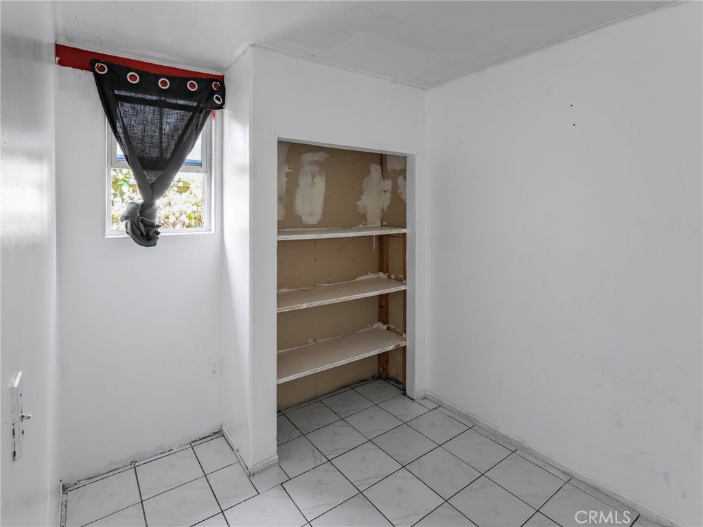 Image 8 of property listing at 6958 37th, Riverside, CA 92509