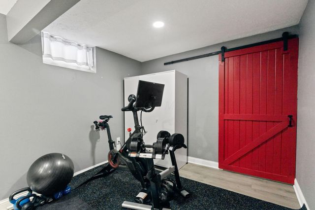 8750 Woodwind Drive, Lewis Center, OH 43035