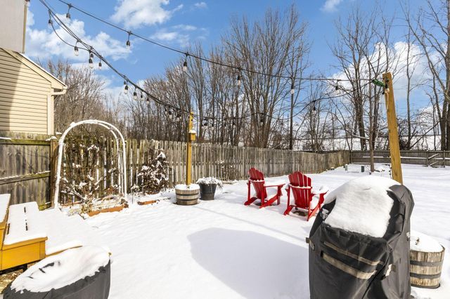 8750 Woodwind Drive, Lewis Center, OH 43035