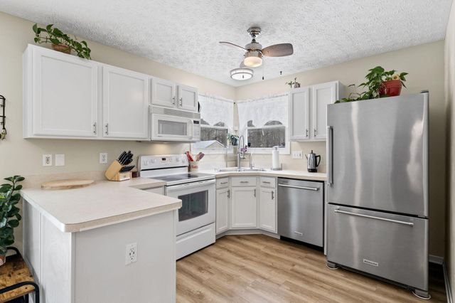 8750 Woodwind Drive, Lewis Center, OH 43035