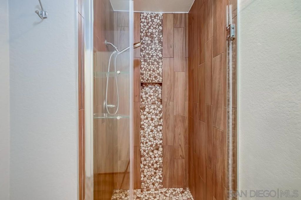 Image 31 of property listing at 5025 Collwood Way 27, San Diego, CA 92115