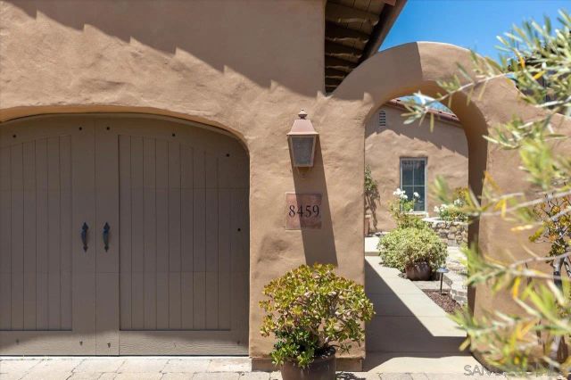 8459 Run of the Knolls, San Diego, CA 92127
