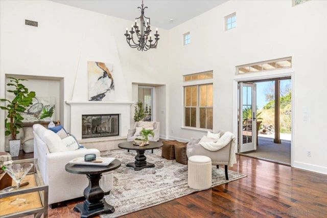 8459 Run of the Knolls, San Diego, CA 92127