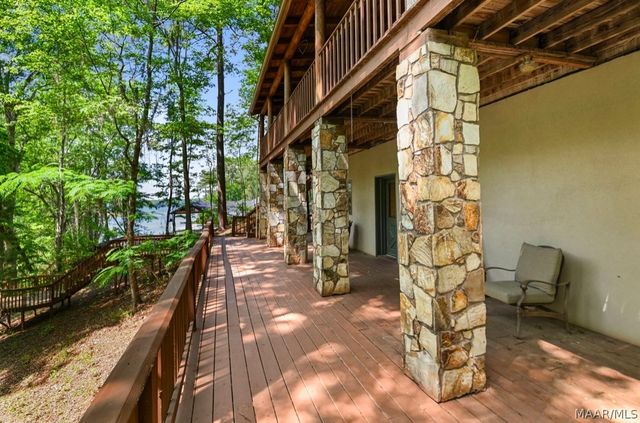 195 John Smith Drive, Deatsville, AL 36022