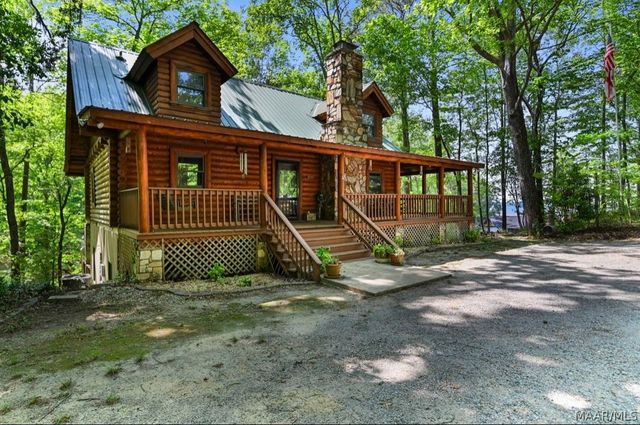195 John Smith Drive, Deatsville, AL 36022
