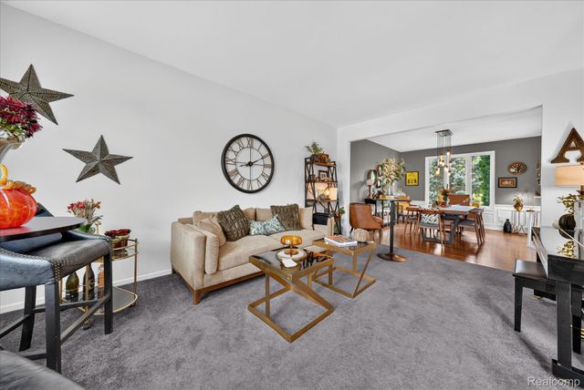 432 E Canford Park, Canton Charter Township, MI 48187
