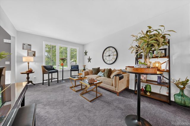 432 E Canford Park, Canton Charter Township, MI 48187
