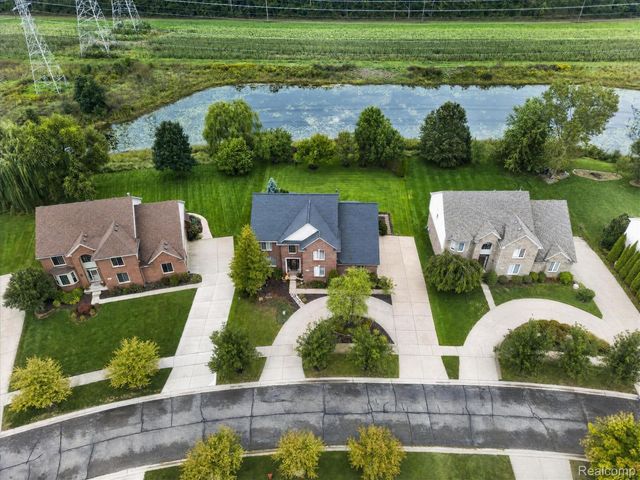 432 E Canford Park, Canton Charter Township, MI 48187