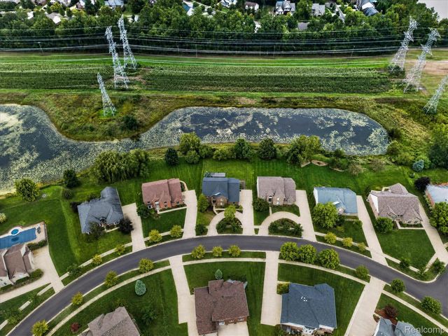 432 E Canford Park, Canton Charter Township, MI 48187