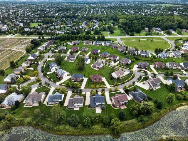 432 E Canford Park, Canton Charter Township, MI 48187