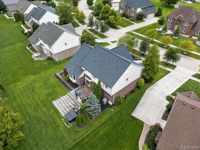432 E Canford Park, Canton Charter Township, MI 48187