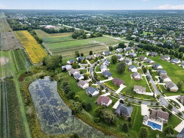 432 E Canford Park, Canton Charter Township, MI 48187
