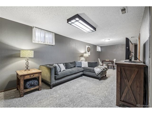 7687 Matai Ct, Niwot, CO 80503