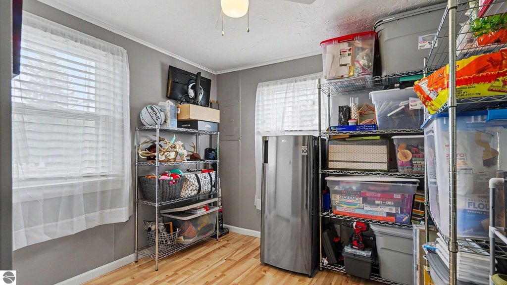 Image 12 of property listing at 110 Crane Street, Alma, MI 48801