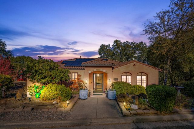 125 Raylan Dr, Sutter Creek, CA 95685