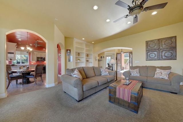 125 Raylan Dr, Sutter Creek, CA 95685