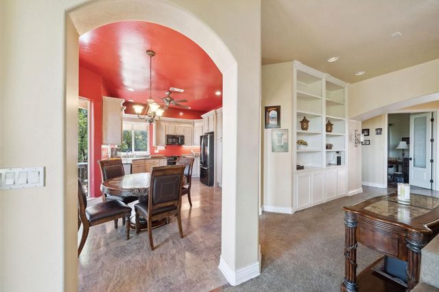 125 Raylan Dr, Sutter Creek, CA 95685