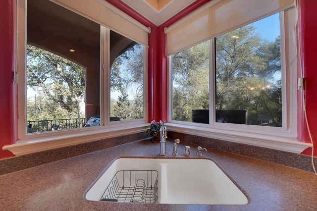 125 Raylan Dr, Sutter Creek, CA 95685