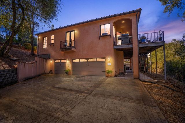 125 Raylan Dr, Sutter Creek, CA 95685