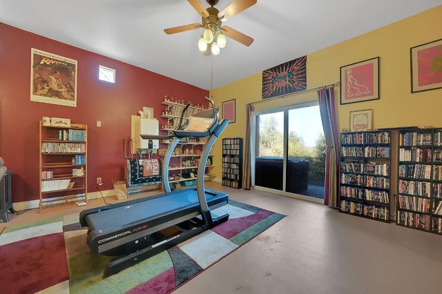 125 Raylan Dr, Sutter Creek, CA 95685