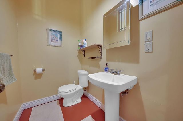 125 Raylan Dr, Sutter Creek, CA 95685
