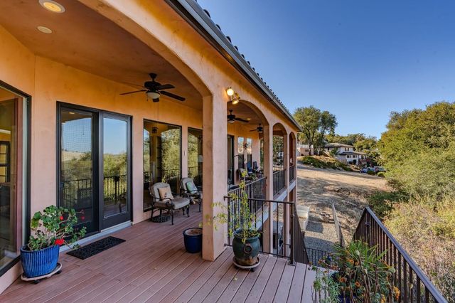 125 Raylan Dr, Sutter Creek, CA 95685