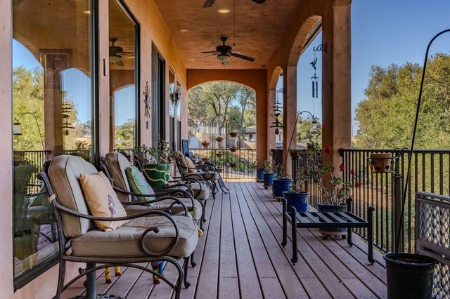 125 Raylan Dr, Sutter Creek, CA 95685