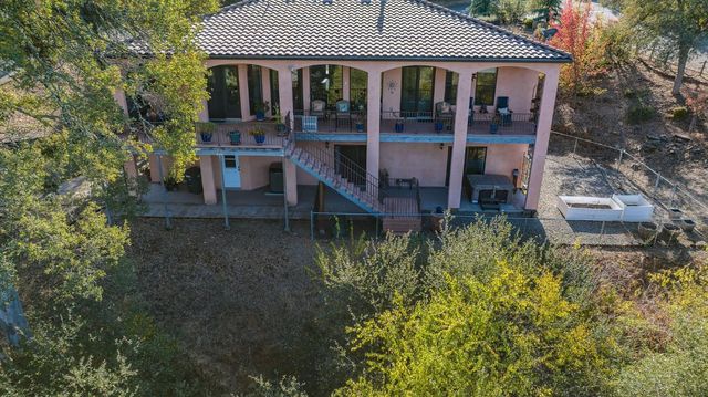 125 Raylan Dr, Sutter Creek, CA 95685