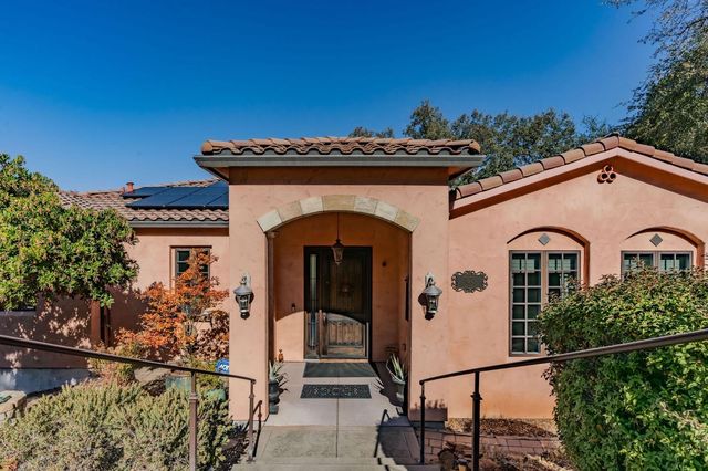 125 Raylan Dr, Sutter Creek, CA 95685