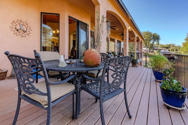 125 Raylan Dr, Sutter Creek, CA 95685