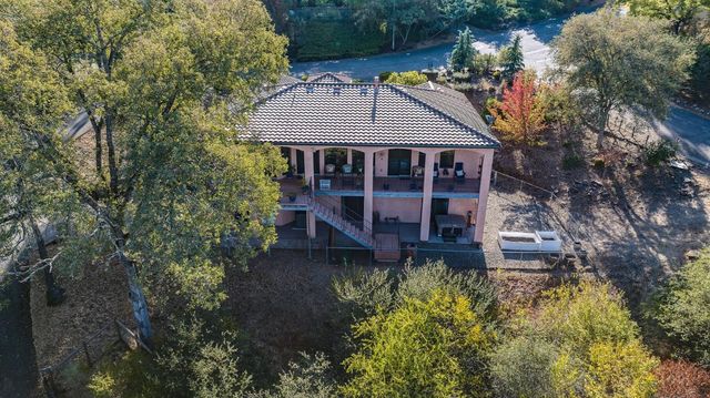 125 Raylan Dr, Sutter Creek, CA 95685