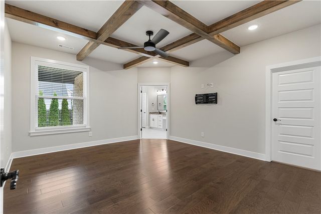 6414 S 59th Street, Rogers, AR 72758