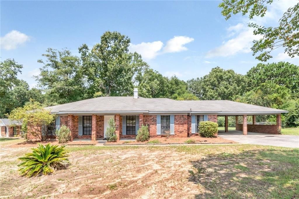 5812 Fern Valley Road, Mobile, AL 36609 — exterior