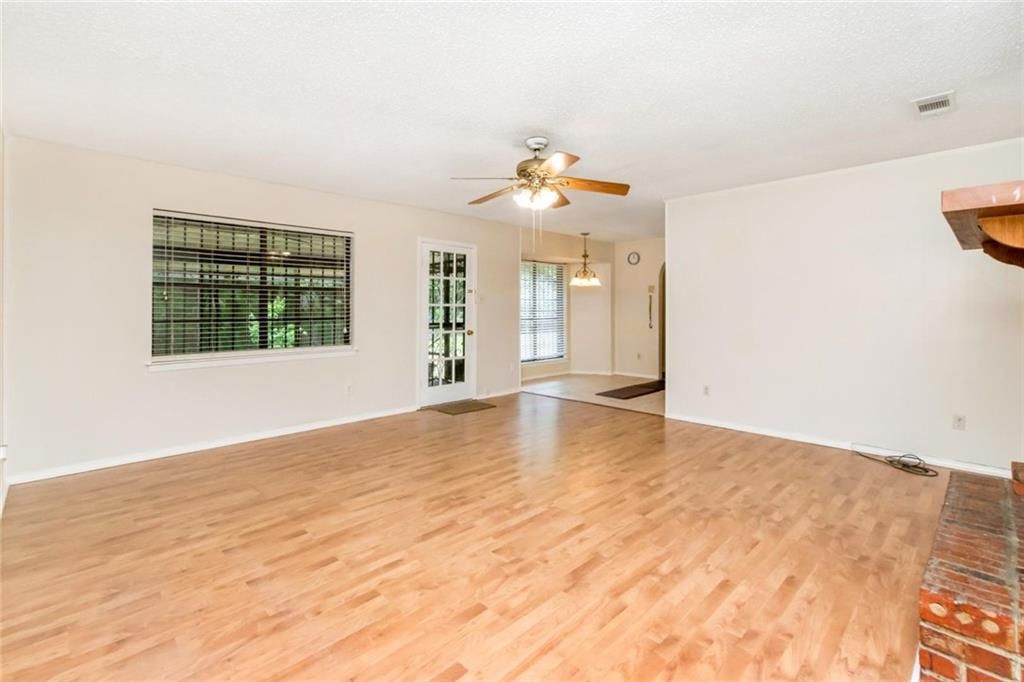 5812 Fern Valley Road, Mobile, AL 36609 — photo 5