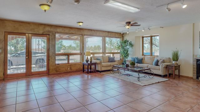 3660 Nm 41, Stanley, NM 87056